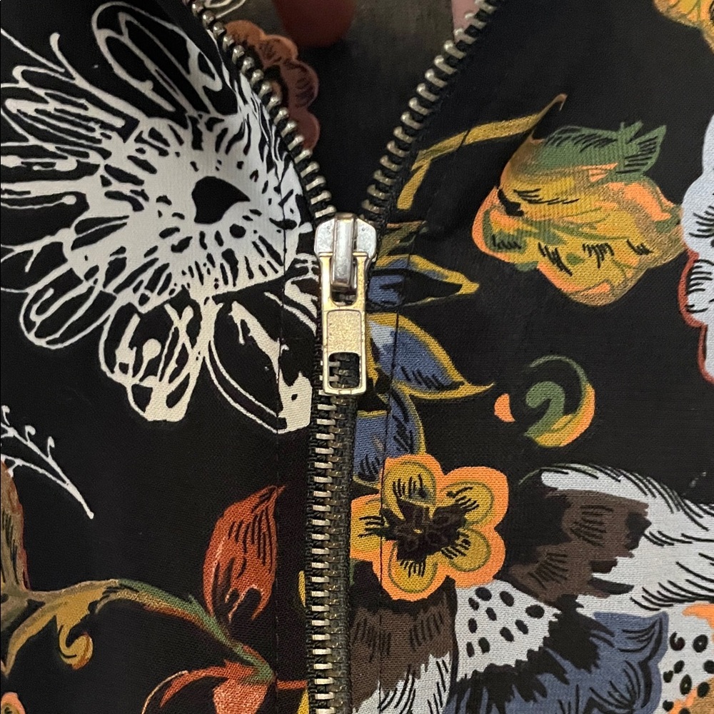 Floral Zip-Up Jacket - Picture 2 of 4